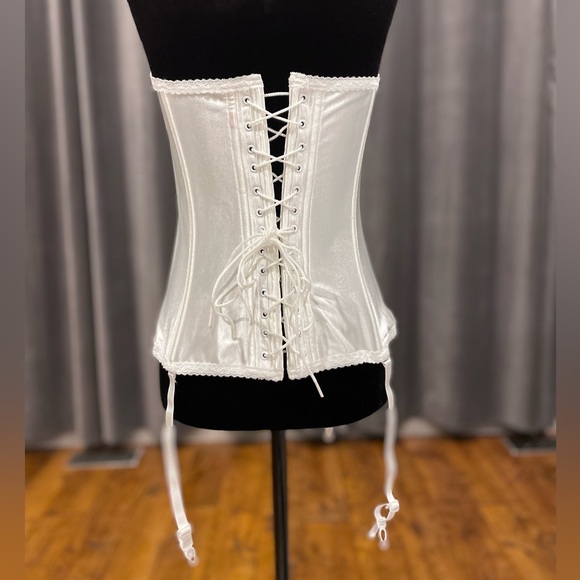 Rare vintage Satin corset with garters - Picture 2 of 6